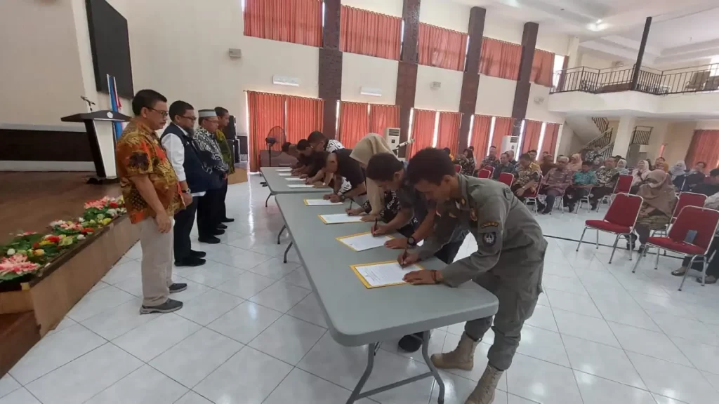Disaksikan Kadisdik Sulsel, Ratusan Pegawai Disdik Sulsel Nyatakan Netralitas Dalam Pemilu 2024
