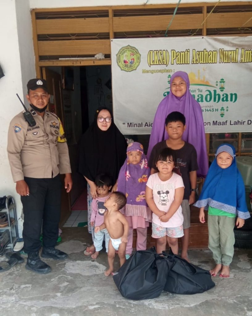 Program Cooling sistem, Bhabinkamtibmas Polsek Tamalanrea Salurkan bantuan sembako Ke Warga Kurang Mampu
