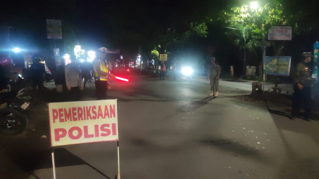 Bersama Jaga Kamtibmas, Polsek Tamalanrea Bersama Tripika dan Mitra Kamtibmas Gelar Operasi Cipkon