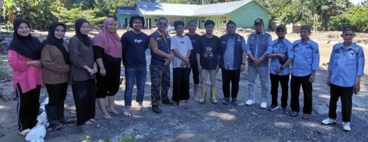 Tim Disdik Foundation melalui Kadis Pendidikan Prov. Sulsel serahkan bantuan korban bencana senilai Rp. 280 juta ke Kab. Luwu