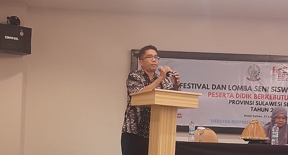 Festival Dan Lomba Seni Siswa Nasional (FLS2N) Resmi di Buka Kadisdik Sulsel di Wakili Kabid PKLK