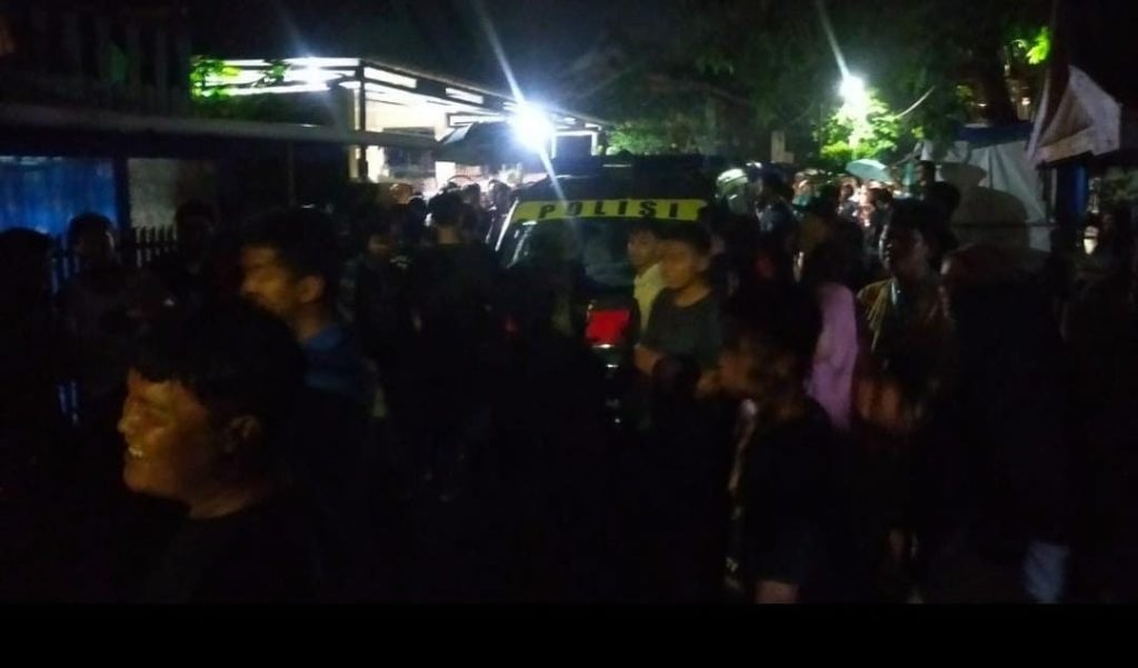 Takut Diamuk Massa, Pria tidak dikenal Bersembunyi di Gorong-gorong Dievakuasi Polisi