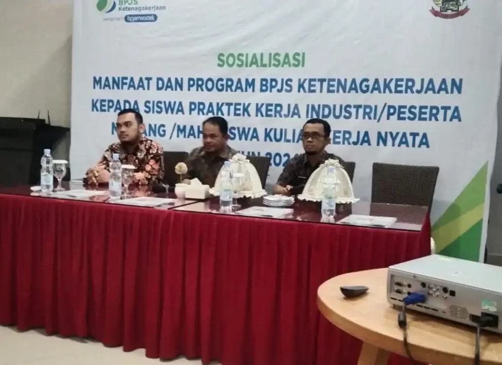 Kacabdis Pendidikan Wilayah XI Buka Sosialisasi Manfaat BPJS bagi Siswa SMK se Cabdis XI
