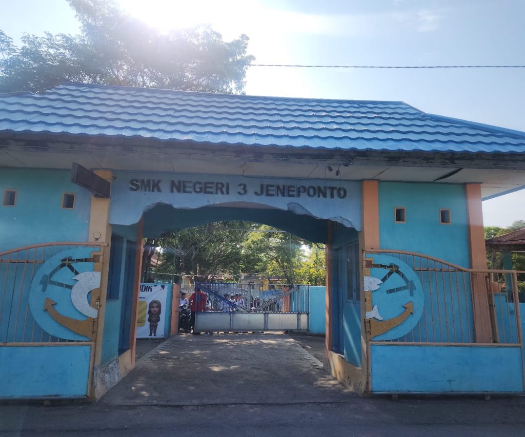 Guru dan Staf SMKN 3 Jeneponto Tanda Tangani Petisi Menanggapi Informasi yang Tidak Jelas