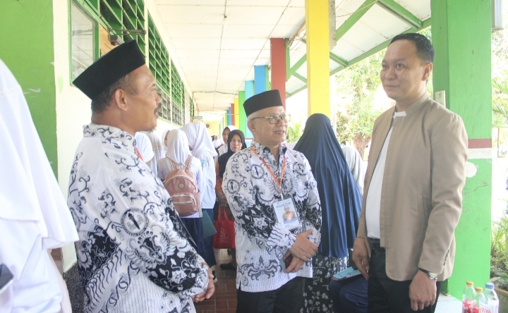 Legislator Pantau SPMB di SMKN 1 Pangkep