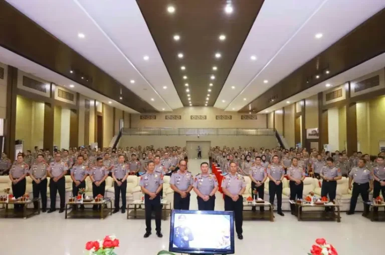 Hadirkan Polri yang Lebih Dekat, Kapolda Sulsel Luncurkan Commander Wish EWAKO